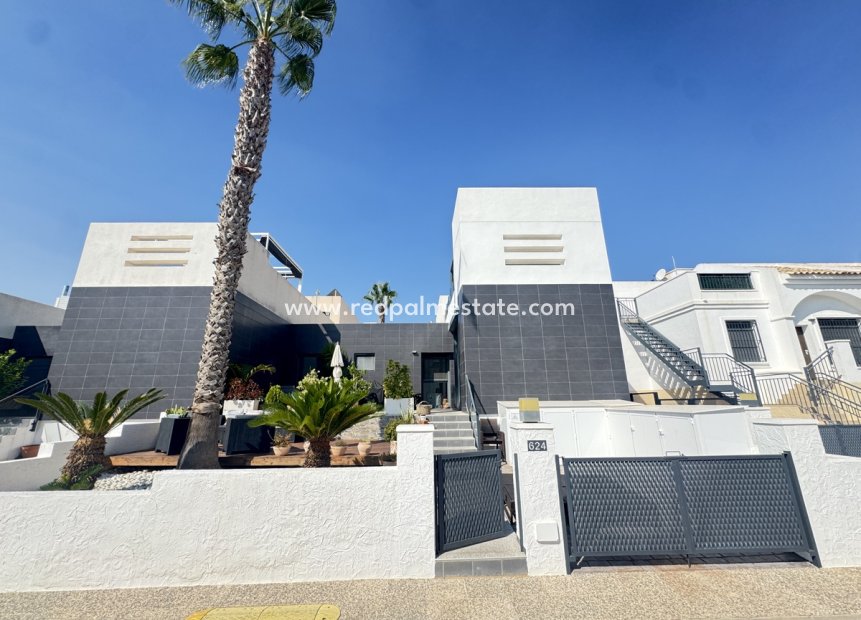 Reventa - Villa -
Orihuela Costa - Villamartín
