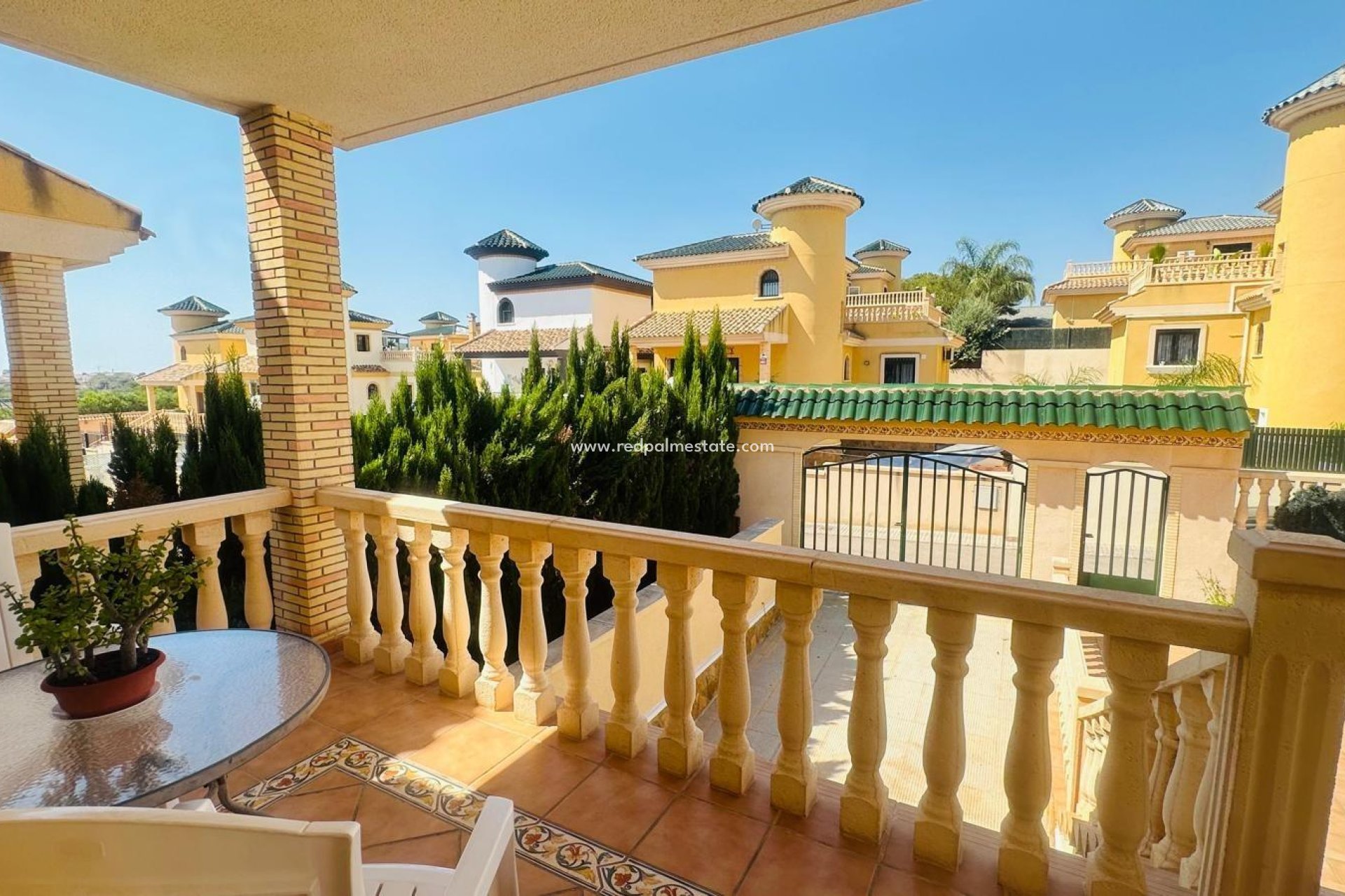 Reventa - Villa -
Orihuela Costa - Villamartín