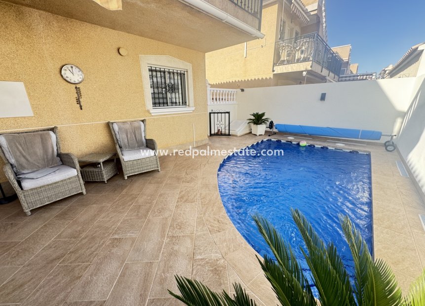 Reventa - Villa -
Orihuela Costa - Villamartín
