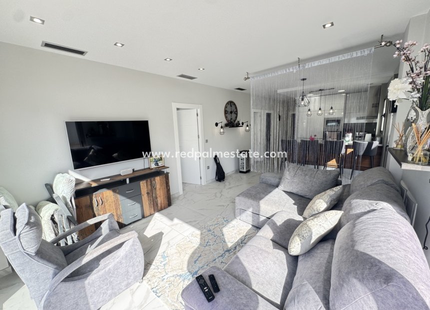 Reventa - Villa -
Orihuela Costa - Villamartín