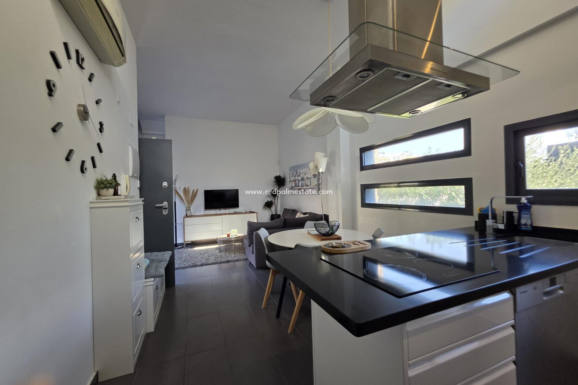 Reventa - Villa -
Orihuela Costa - Villamartín