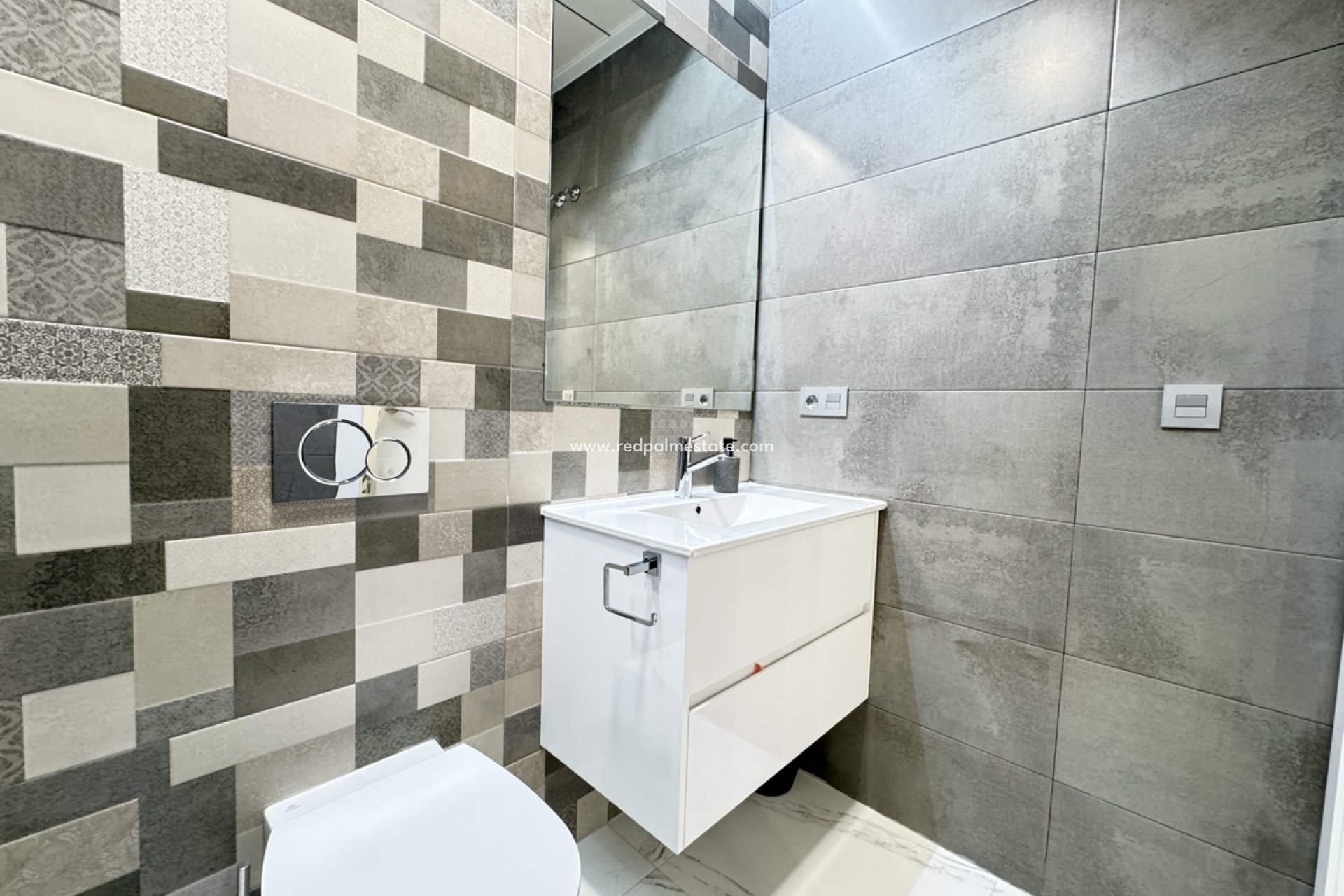 Reventa - Villa -
Orihuela Costa - Villamartín