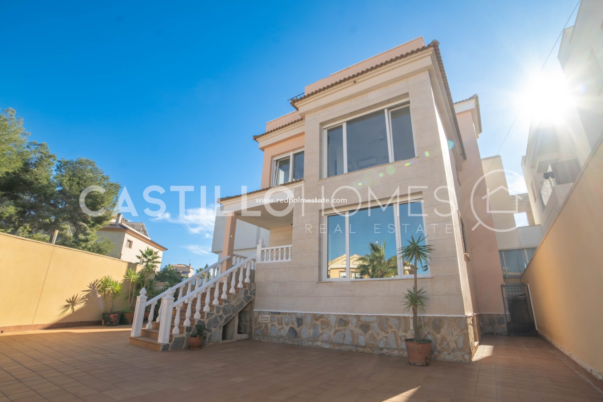 Reventa - Villa -
Orihuela Costa - Villamartín