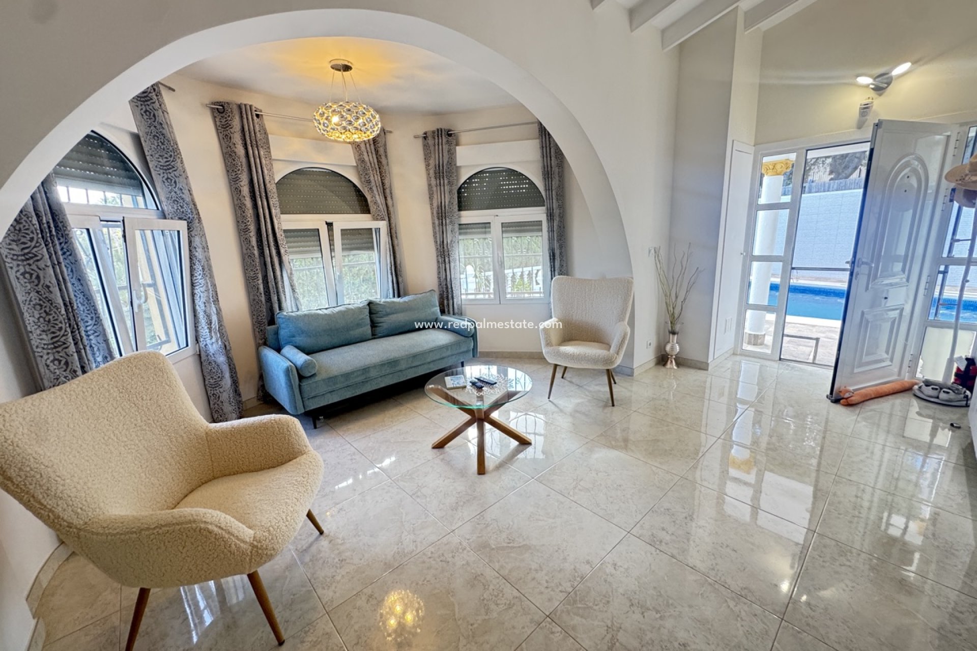 Reventa - Villa -
Orihuela Costa - Villamartín