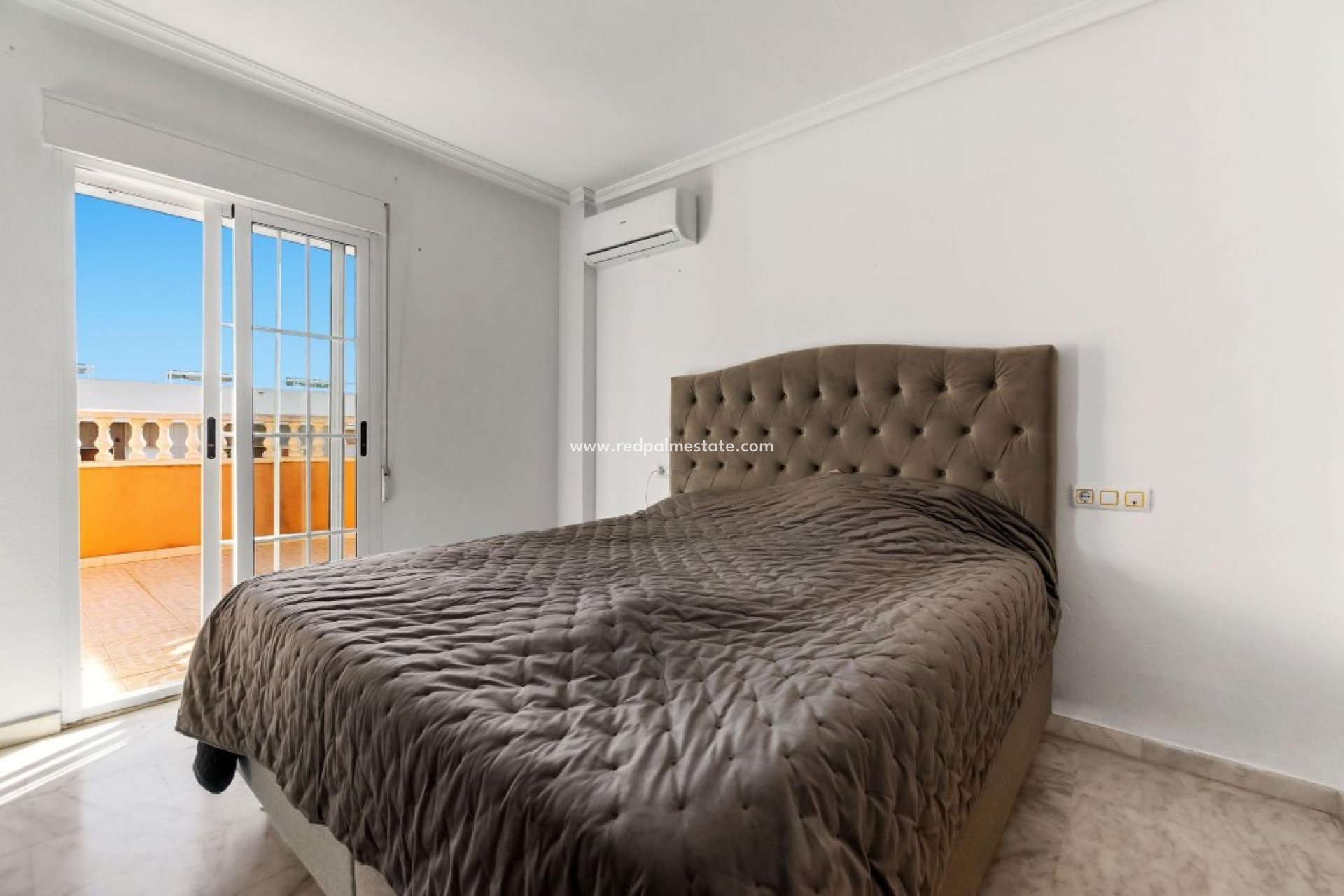 Reventa - Villa -
Orihuela Costa - Villamartín