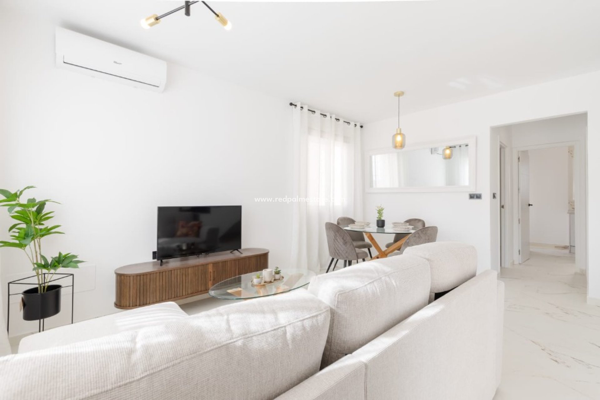 Reventa - Villa -
Orihuela Costa - Villamartín