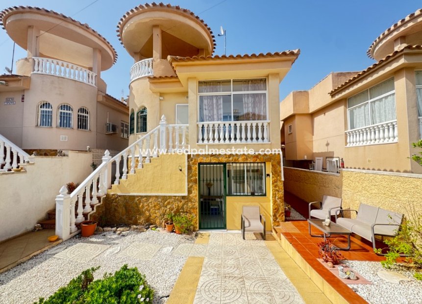 Reventa - Villa -
Orihuela Costa - Villamartín
