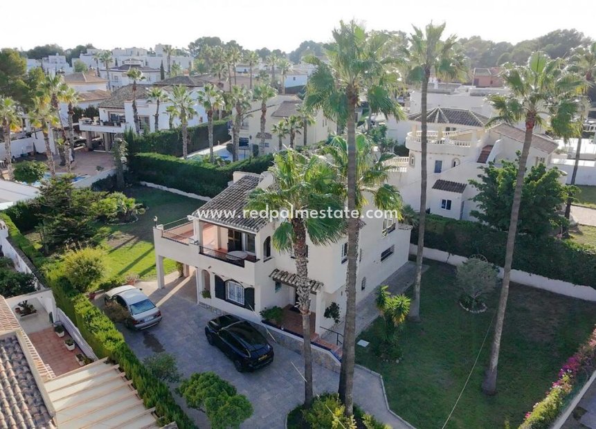 Reventa - Villa -
Orihuela Costa - Villamartín