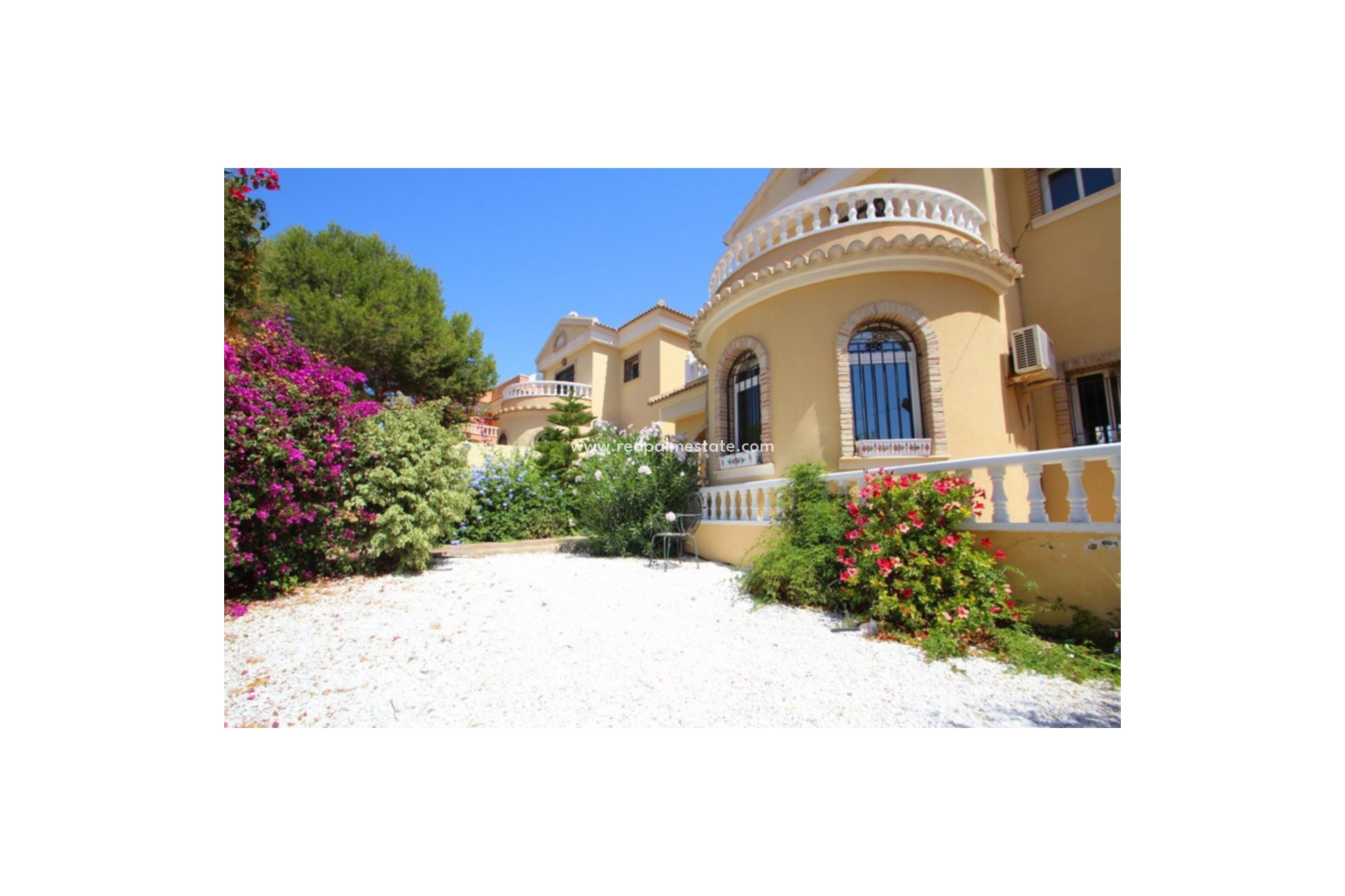 Reventa - Villa -
Orihuela Costa - Villamartín
