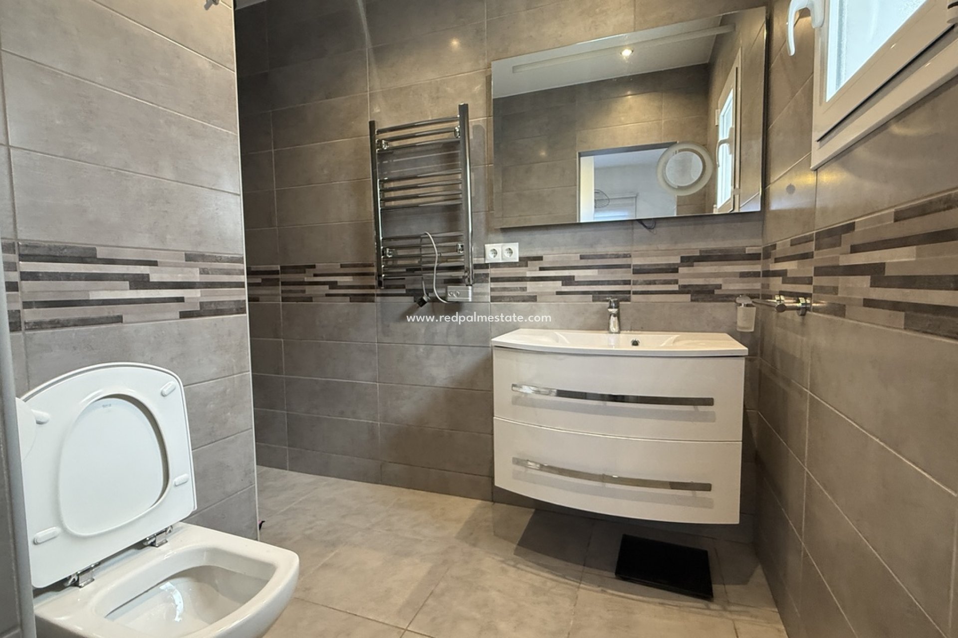 Reventa - Villa -
Orihuela Costa - Villamartín