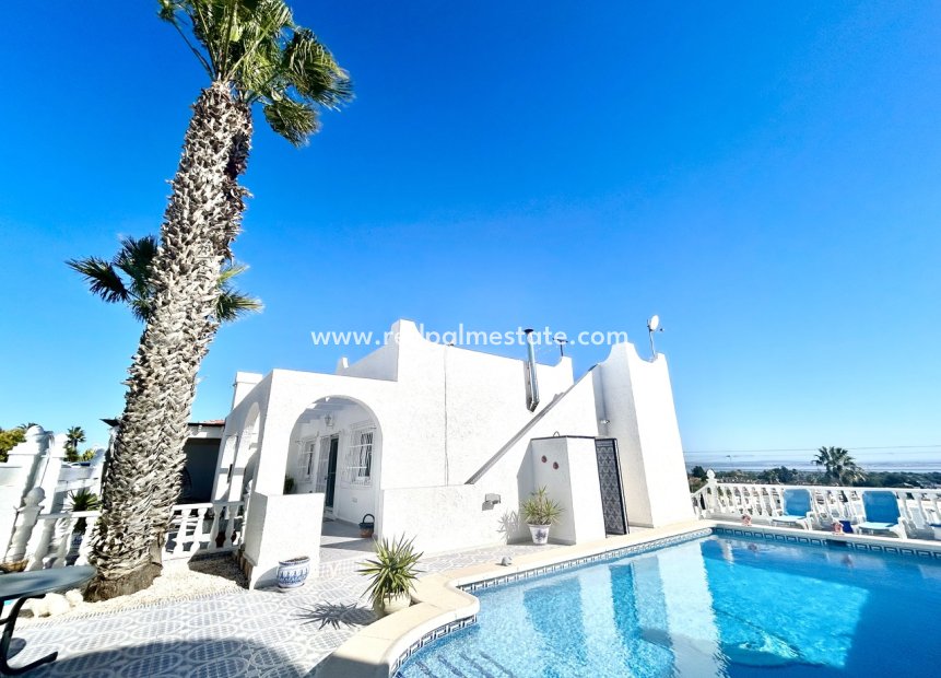 Reventa - Villa -
Orihuela Costa - Villamartín