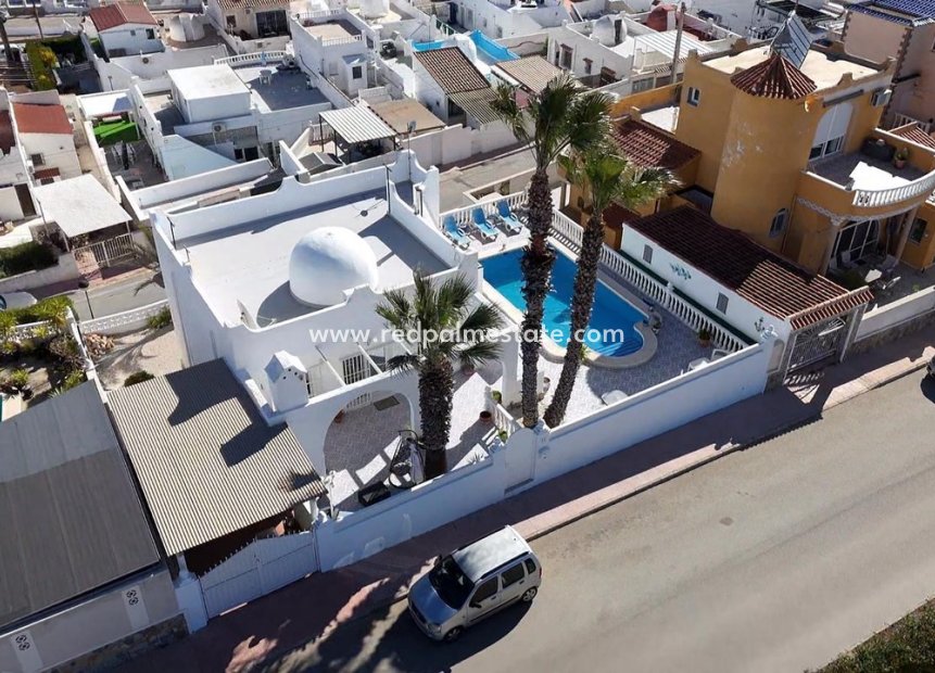 Reventa - Villa -
Orihuela Costa - Villamartín