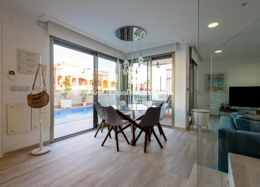 Reventa - Villa -
Orihuela Costa - Villamartín