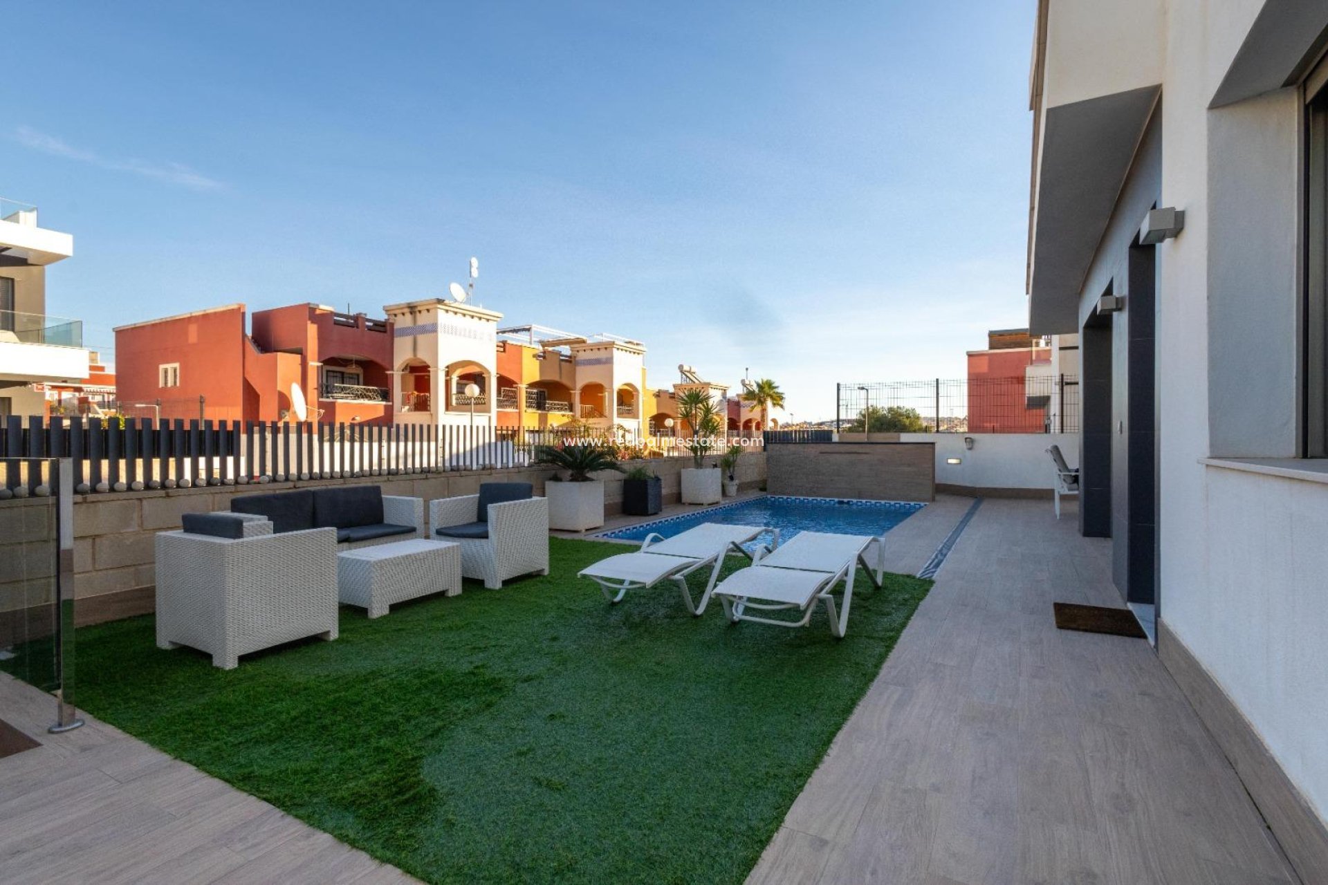 Reventa - Villa -
Orihuela Costa - Villamartín