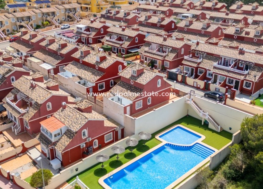 Reventa - Villa -
Orihuela Costa - Villamartín