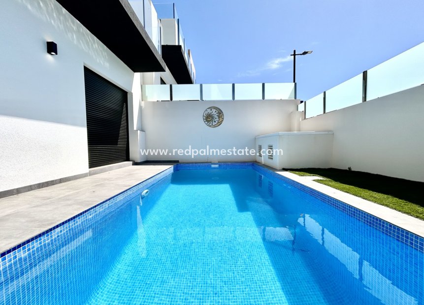 Reventa - Villa -
Orihuela Costa - Villamartín