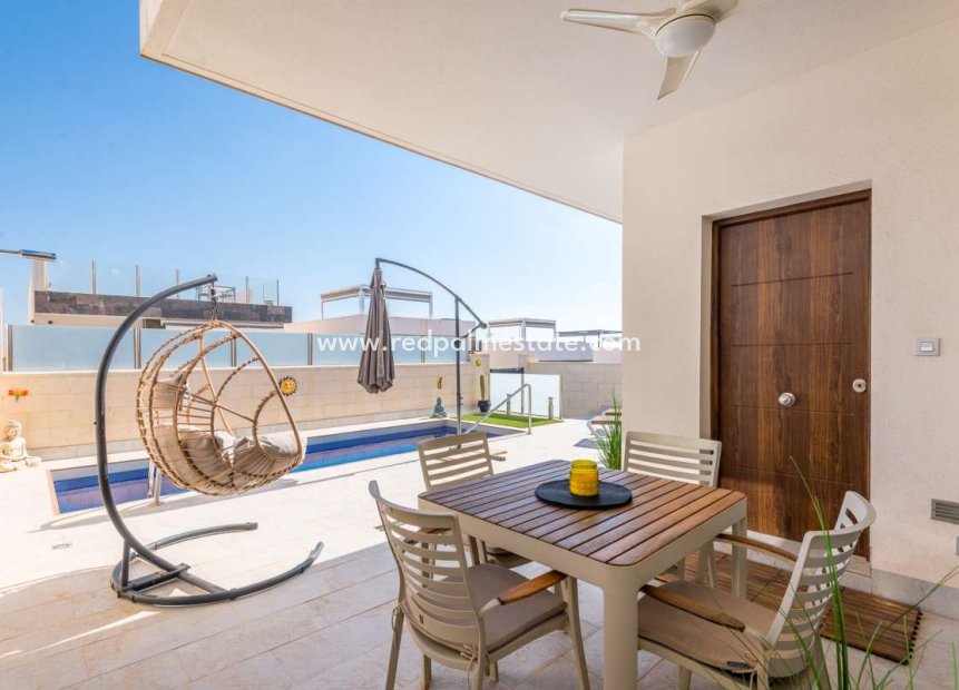 Reventa - Villa -
Orihuela Costa