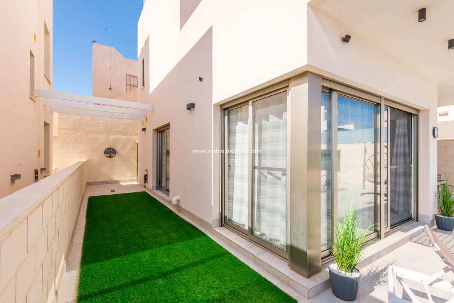 Reventa - Villa -
Orihuela Costa