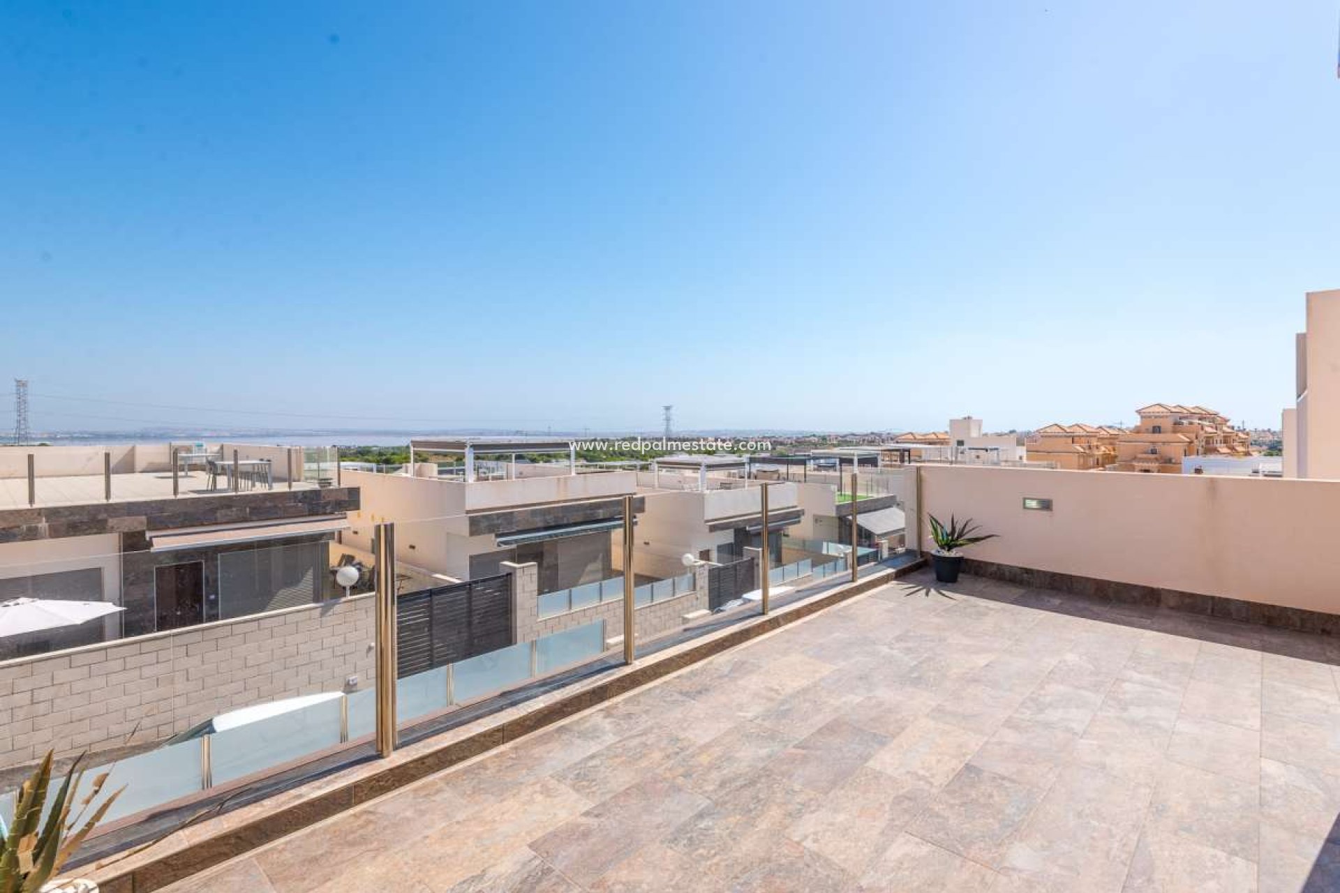 Reventa - Villa -
Orihuela Costa