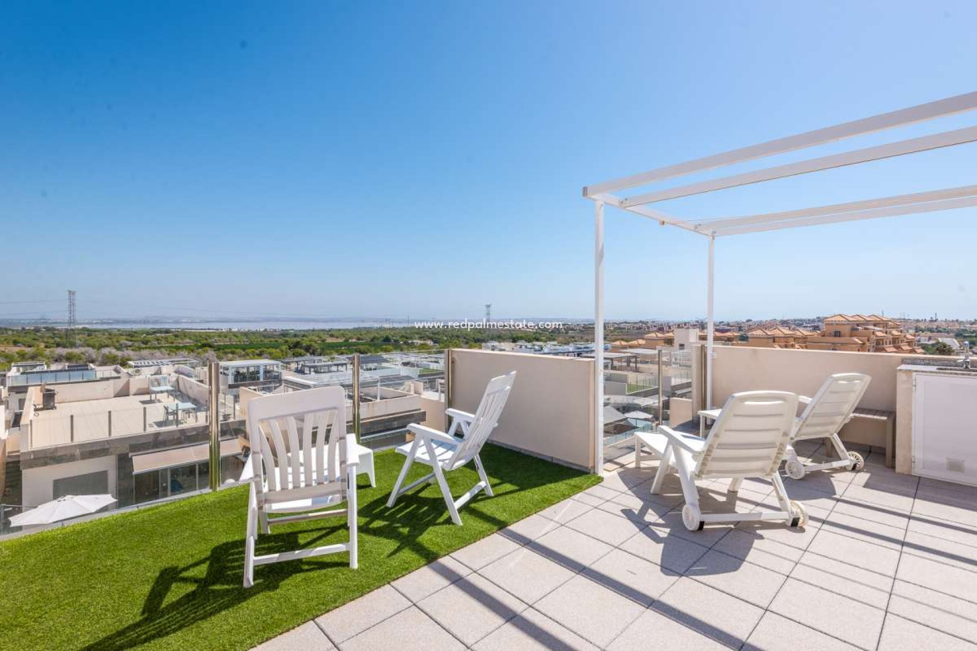 Reventa - Villa -
Orihuela Costa