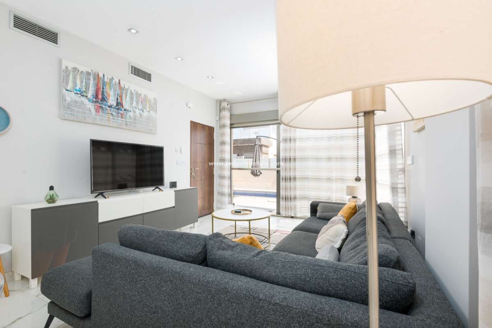 Reventa - Villa -
Orihuela Costa