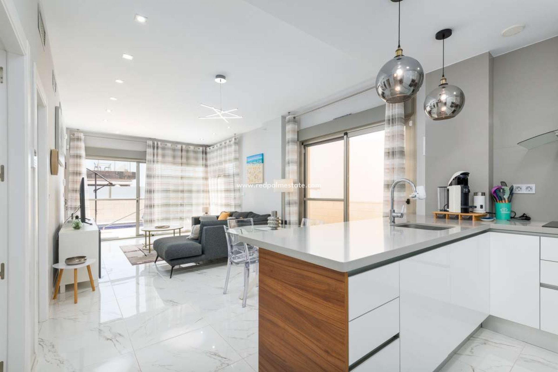 Reventa - Villa -
Orihuela Costa
