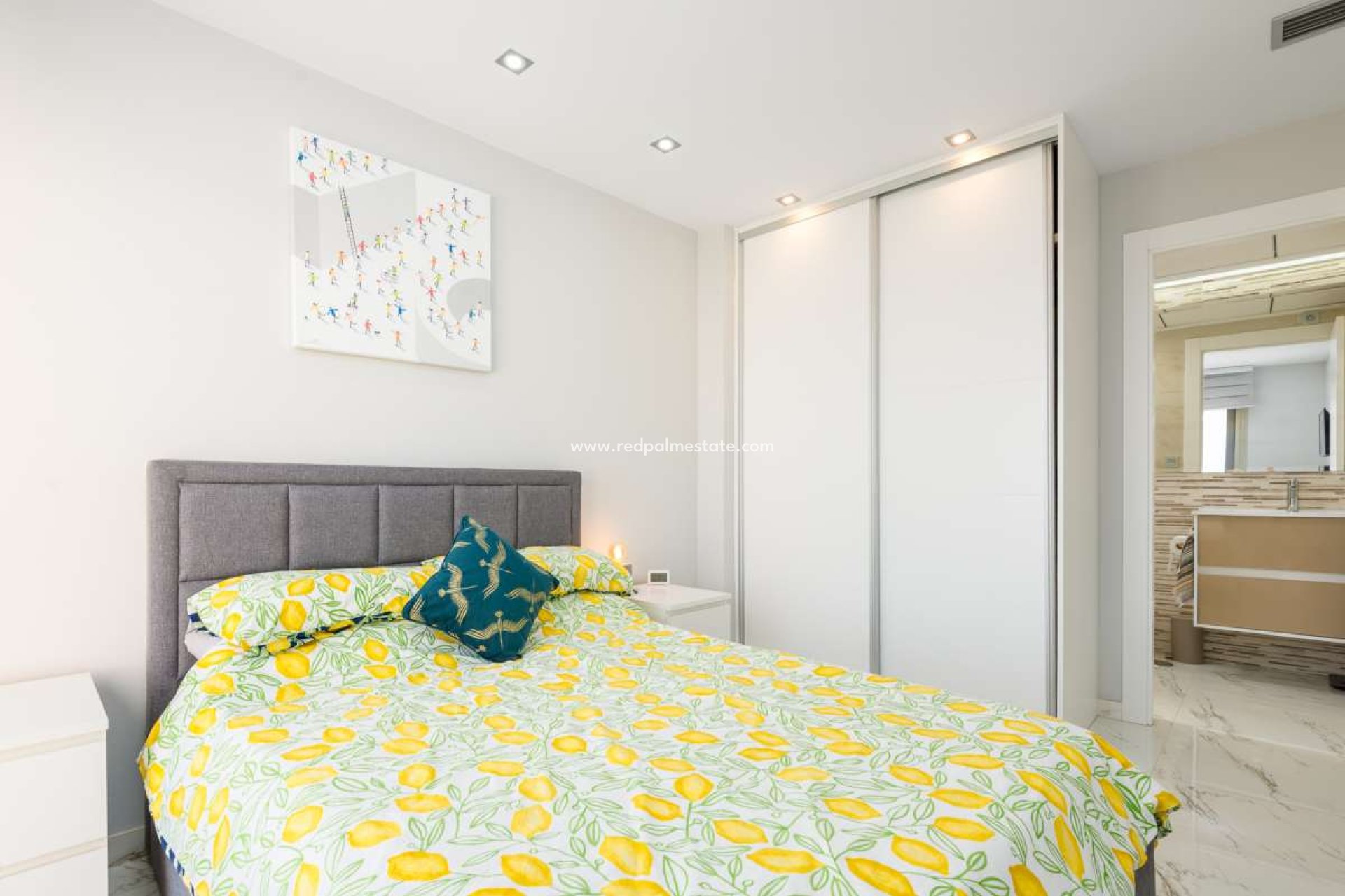 Reventa - Villa -
Orihuela Costa