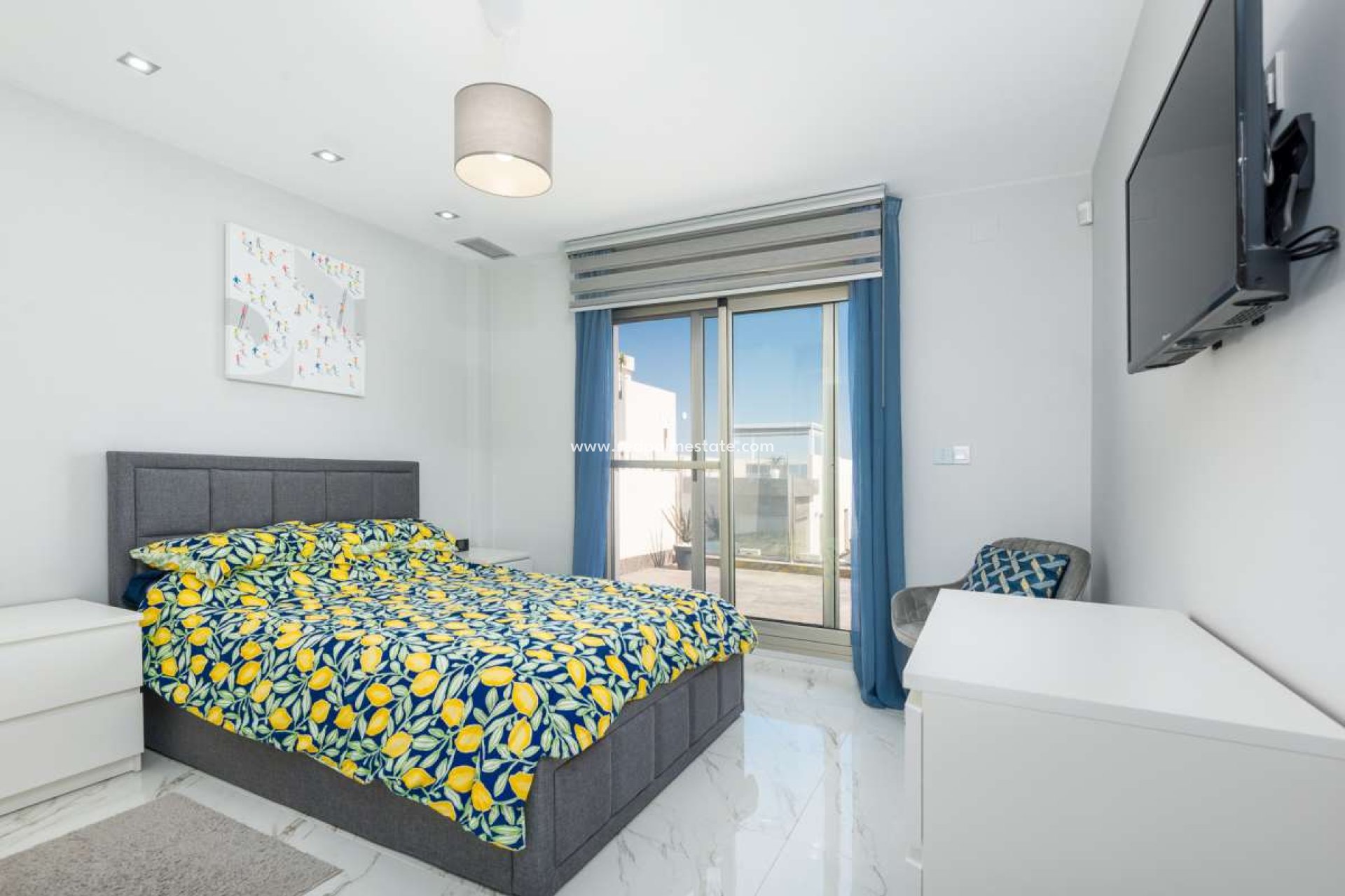 Reventa - Villa -
Orihuela Costa