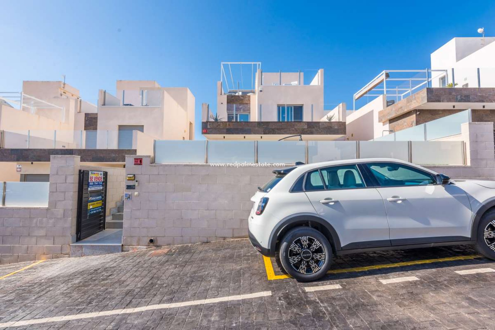 Reventa - Villa -
Orihuela Costa