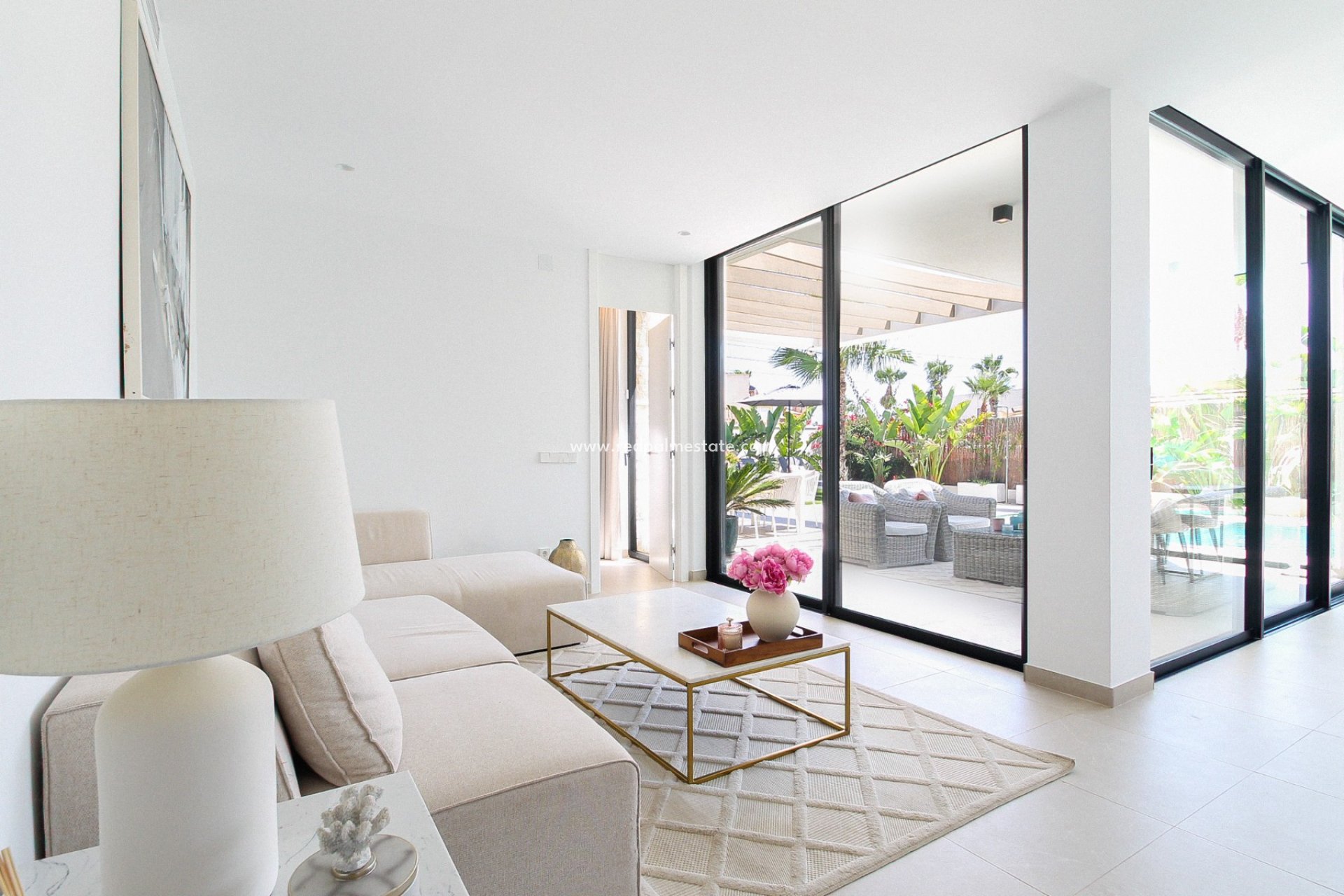 Reventa - Villa -
Orihuela Costa