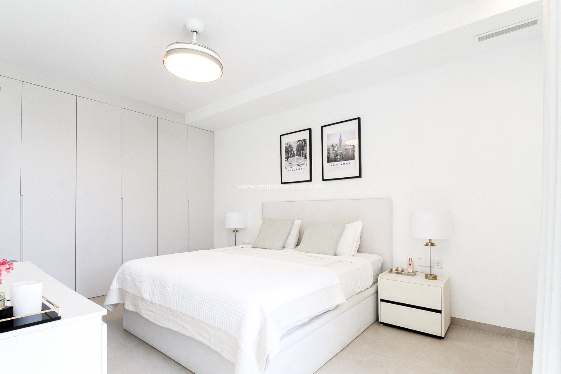 Reventa - Villa -
Orihuela Costa
