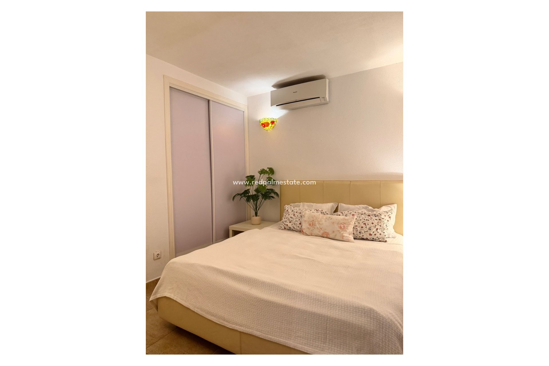 Reventa - Villa -
Orihuela Costa