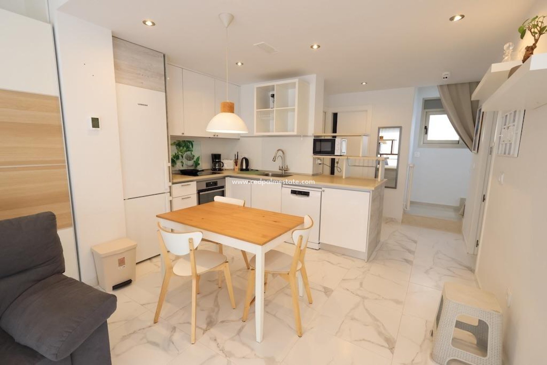 Reventa - Villa -
Orihuela Costa