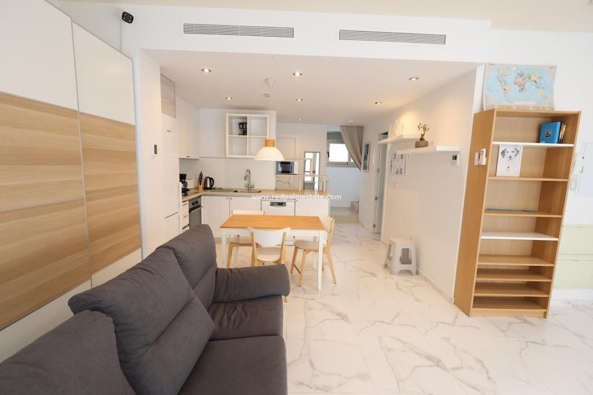 Reventa - Villa -
Orihuela Costa