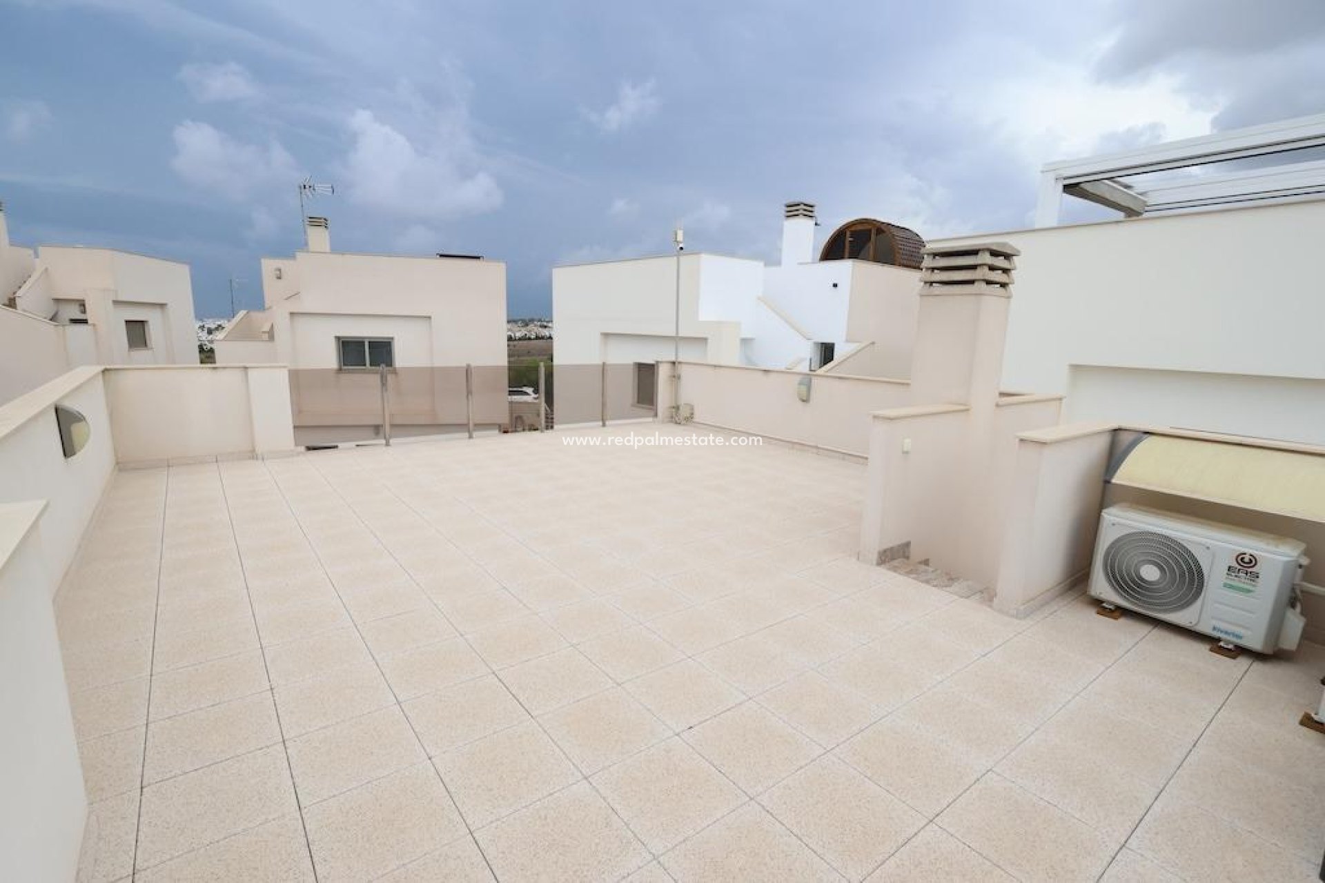 Reventa - Villa -
Orihuela Costa