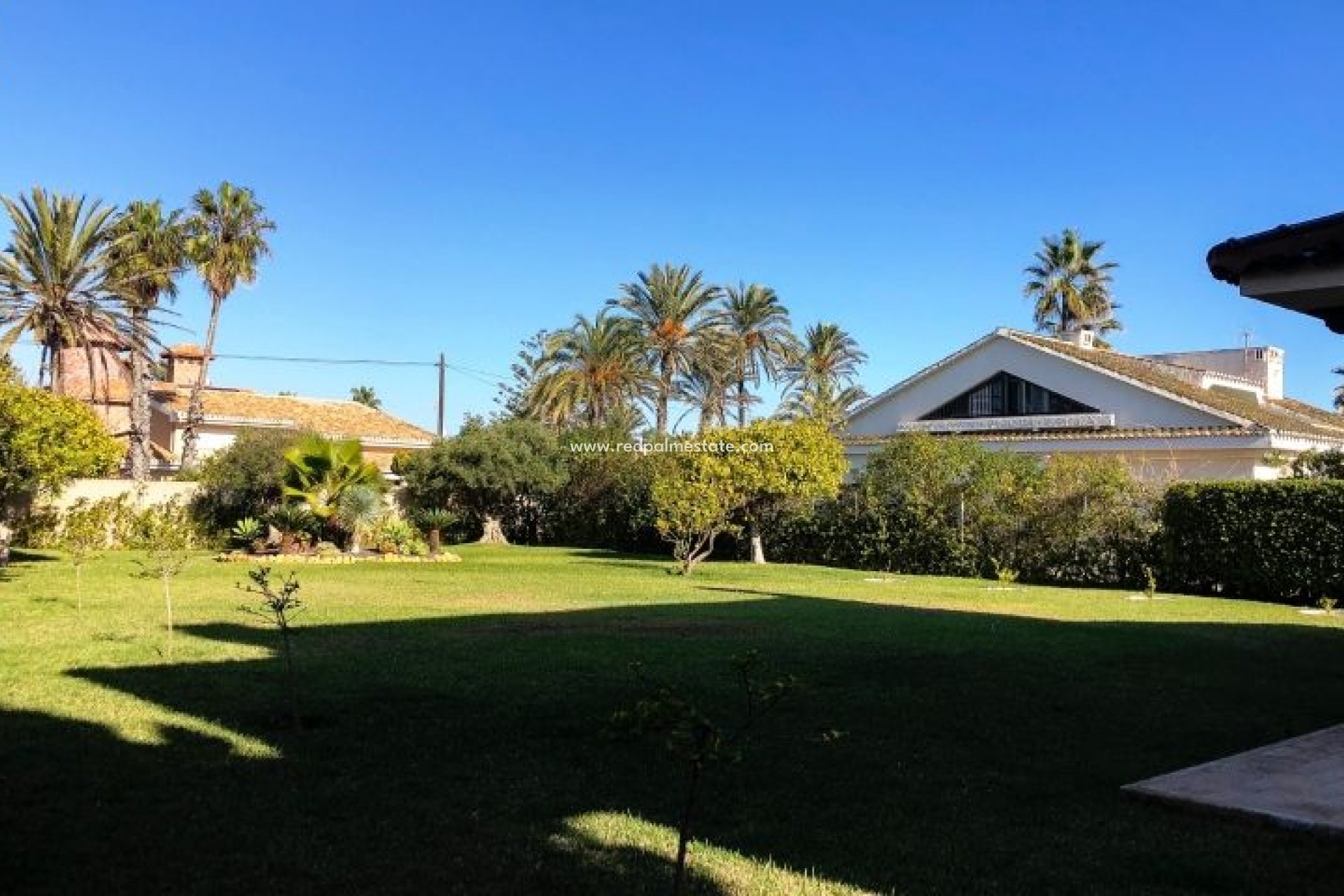Reventa - Villa -
Orihuela Costa