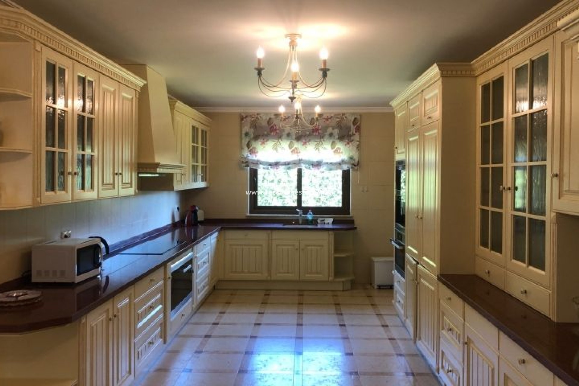 Reventa - Villa -
Orihuela Costa