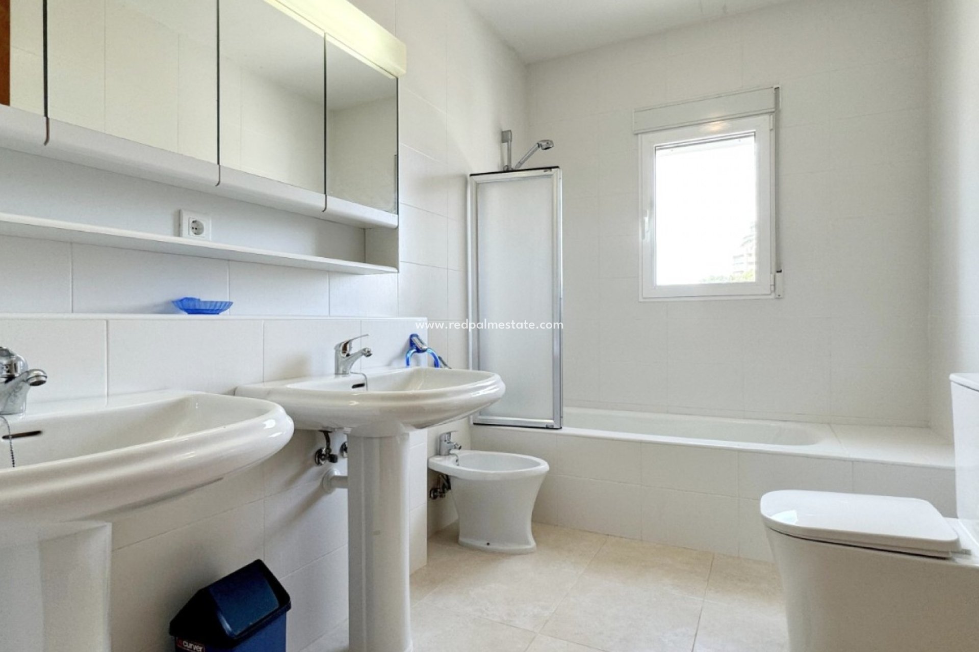 Reventa - Villa -
Orihuela Costa