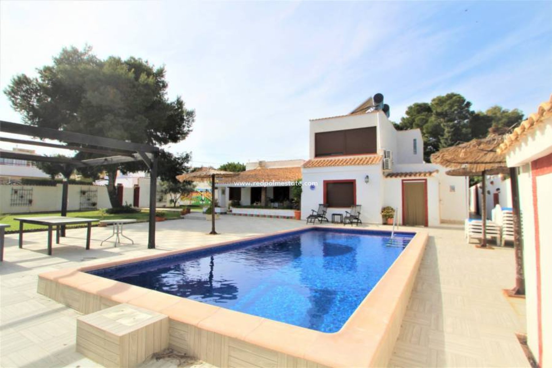Reventa - Villa -
Orihuela Costa