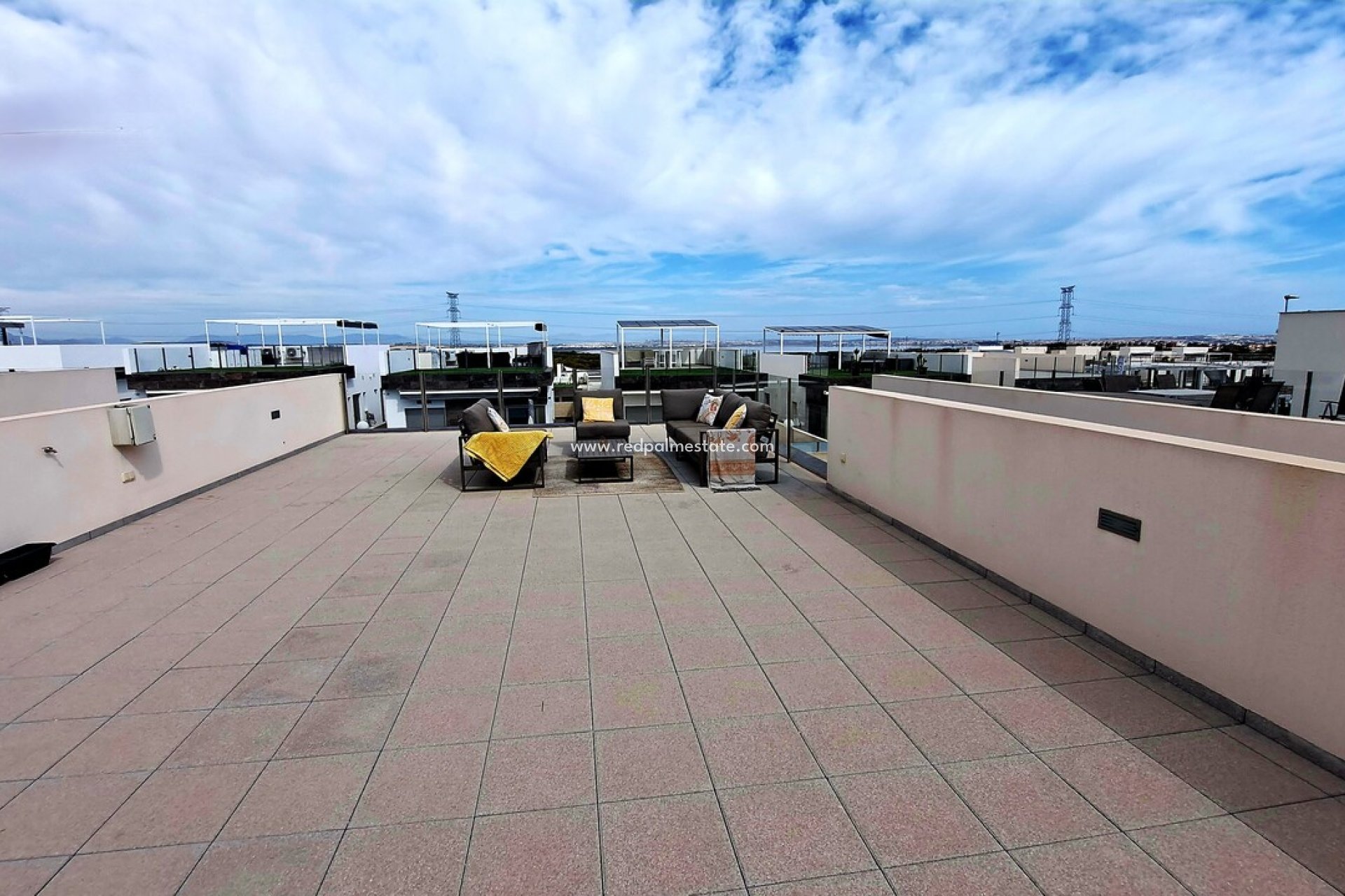 Reventa - Villa -
Orihuela Costa