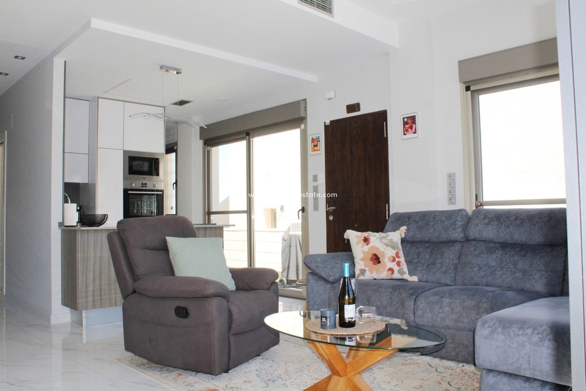 Reventa - Villa -
Orihuela Costa