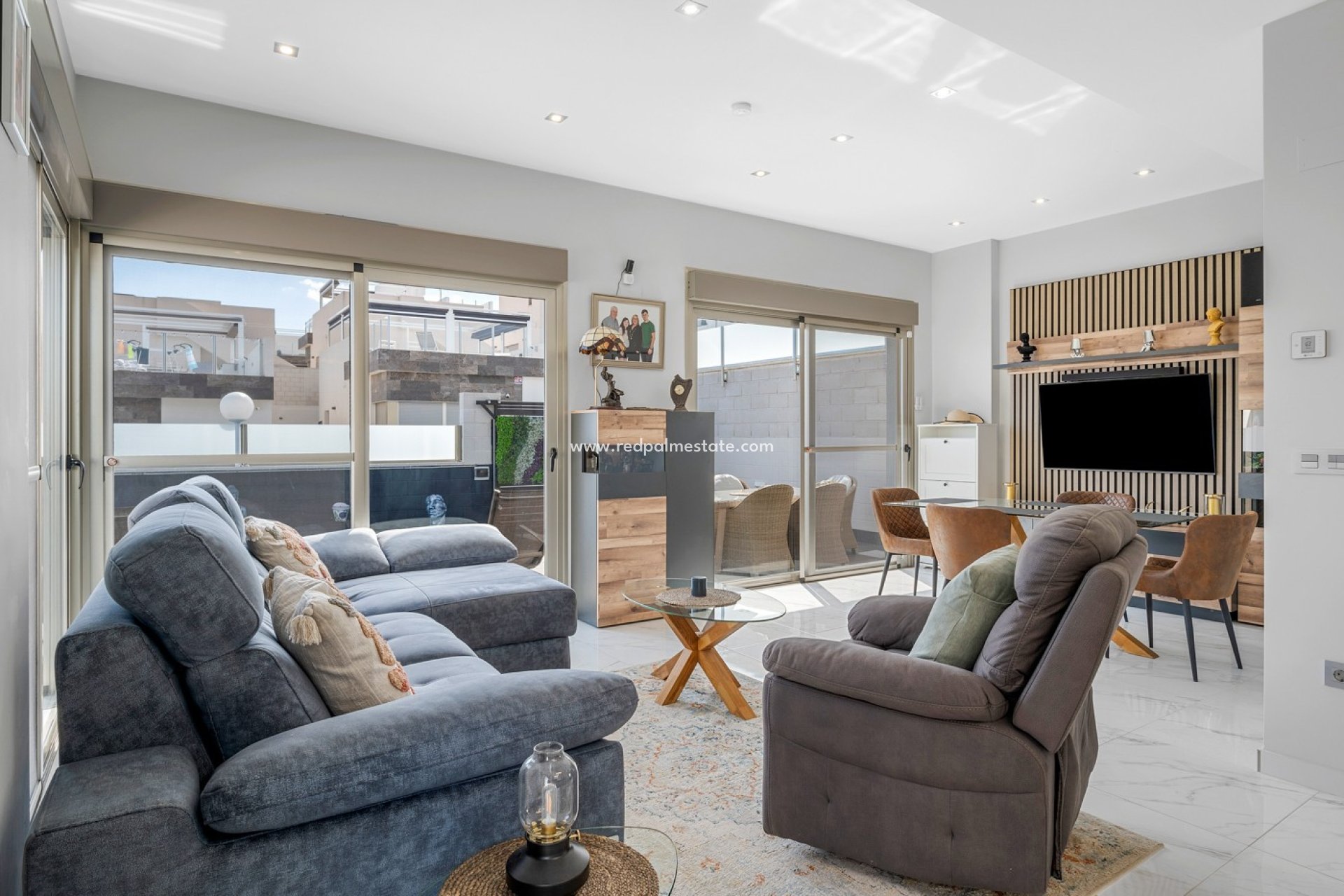 Reventa - Villa -
Orihuela Costa