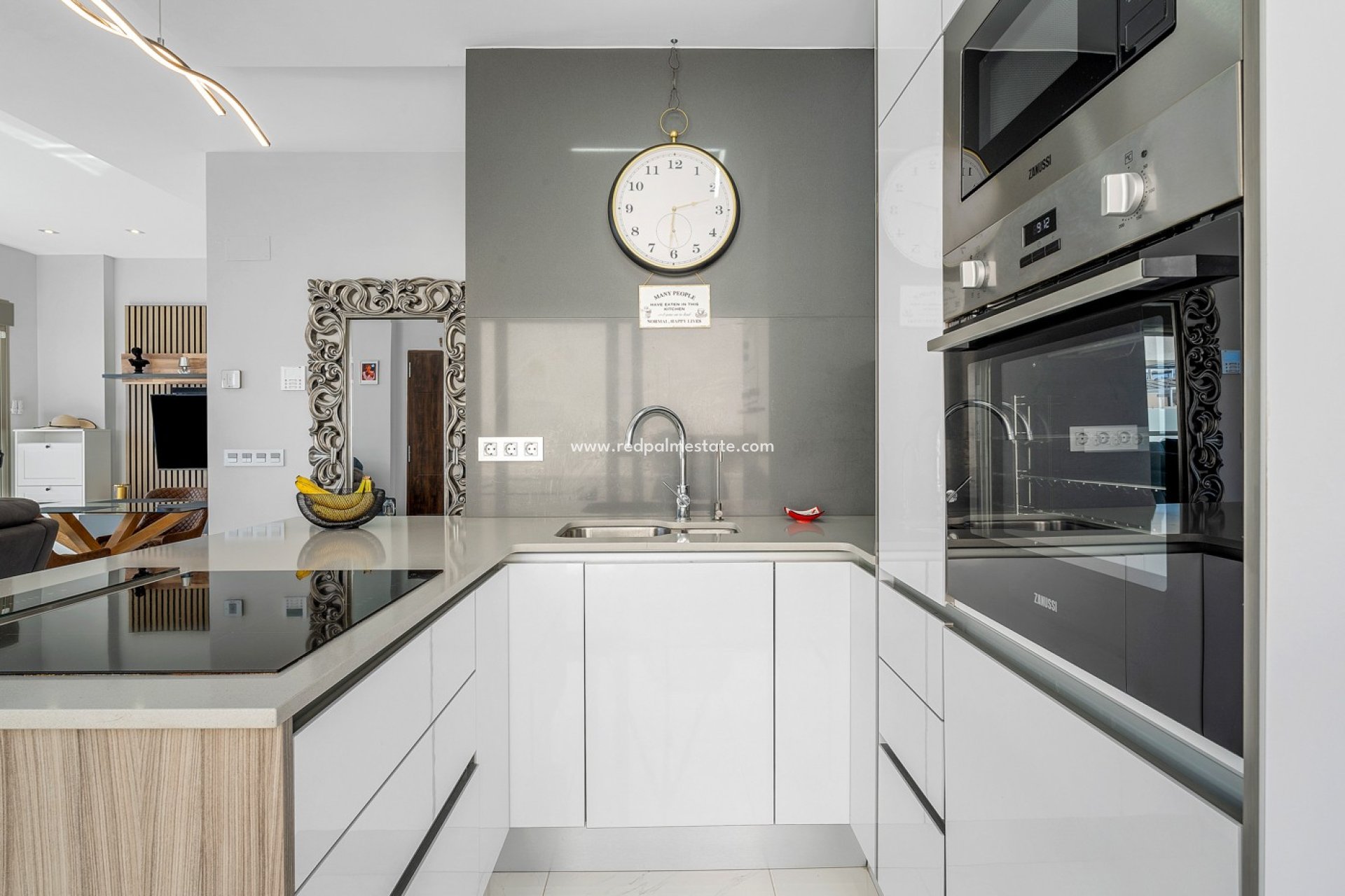 Reventa - Villa -
Orihuela Costa