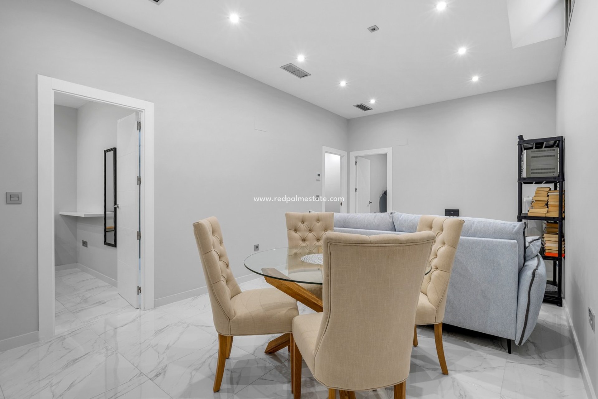 Reventa - Villa -
Orihuela Costa