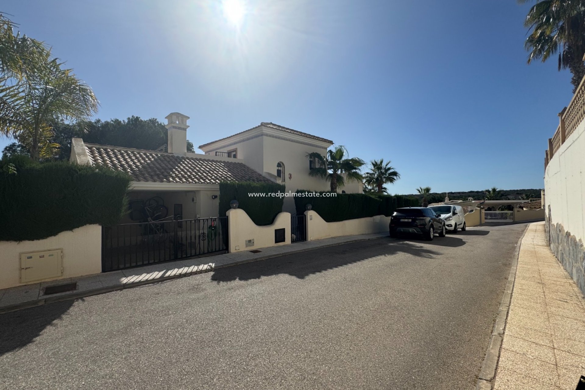 Reventa - Villa -
Orihuela Costa