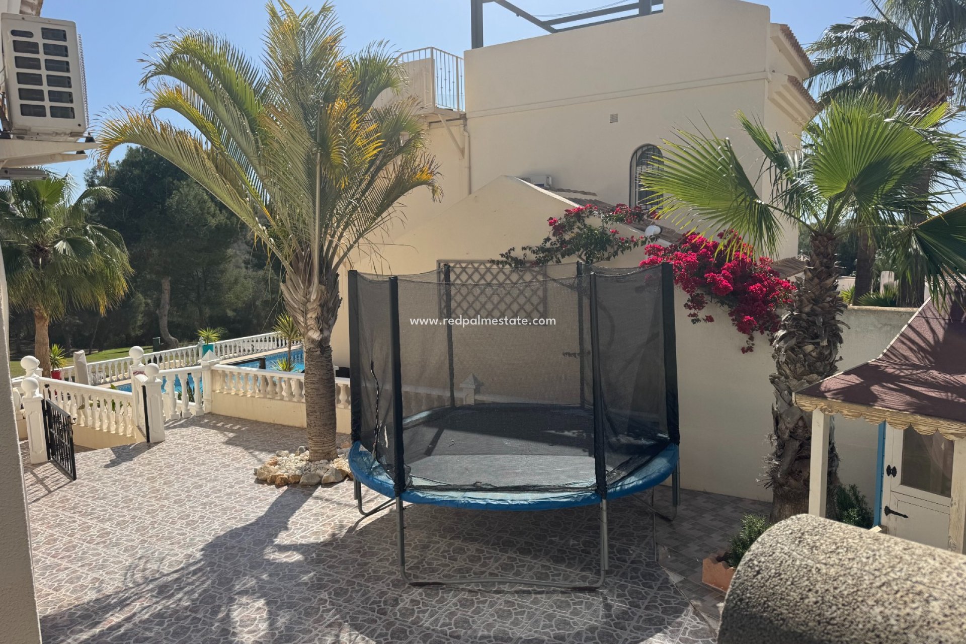 Reventa - Villa -
Orihuela Costa