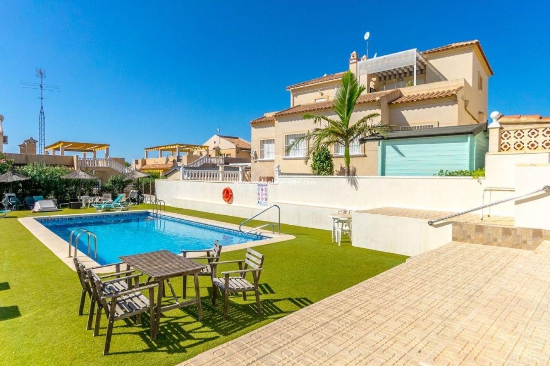 Reventa - Villa -
Orihuela Costa