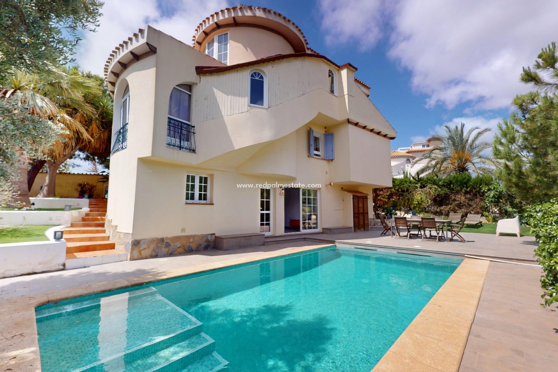Reventa - Villa -
Orihuela Costa