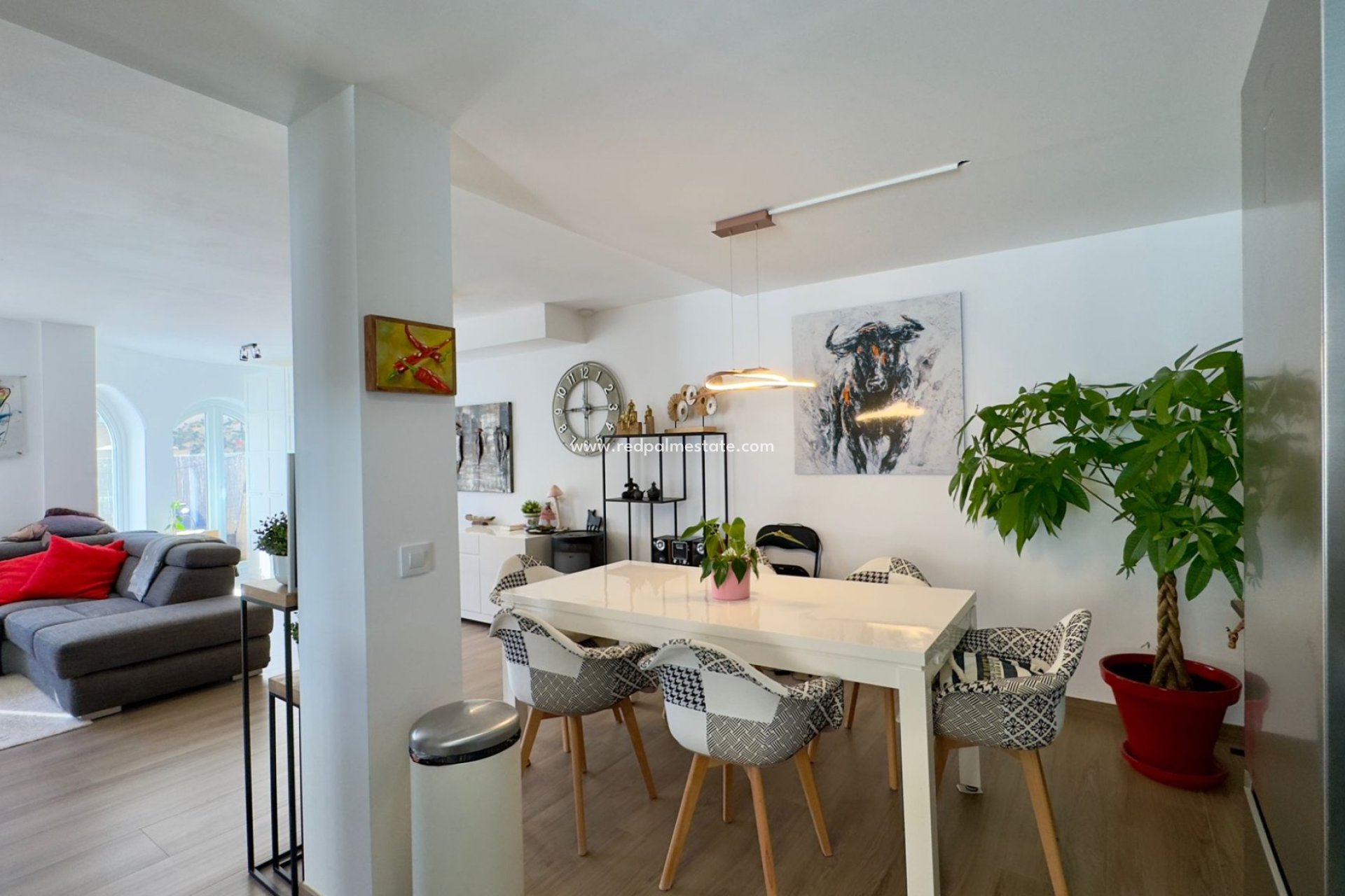 Reventa - Villa -
Orihuela Costa