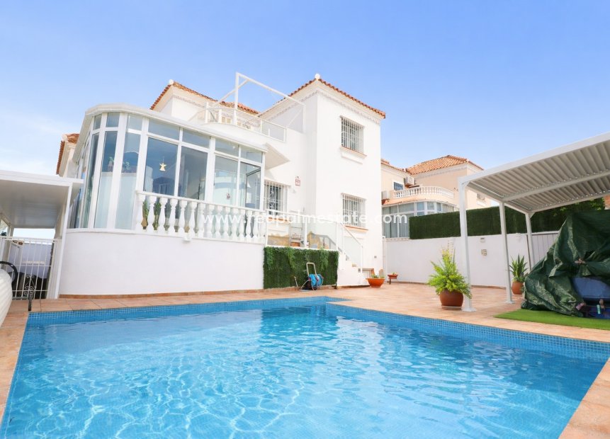 Reventa - Villa -
Orihuela Costa